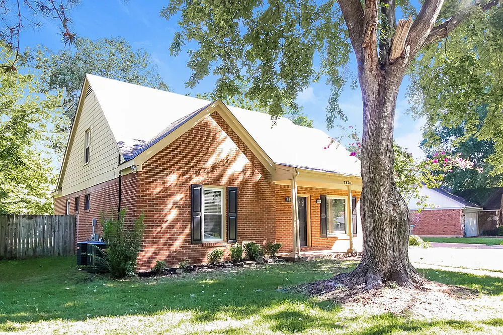 4 bed, 3.0 bath, 2618 sqft, $2,475 — Photo 1