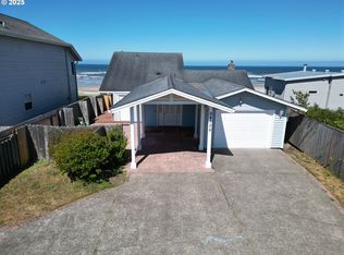 4529 Lookout St, Florence, OR 97439