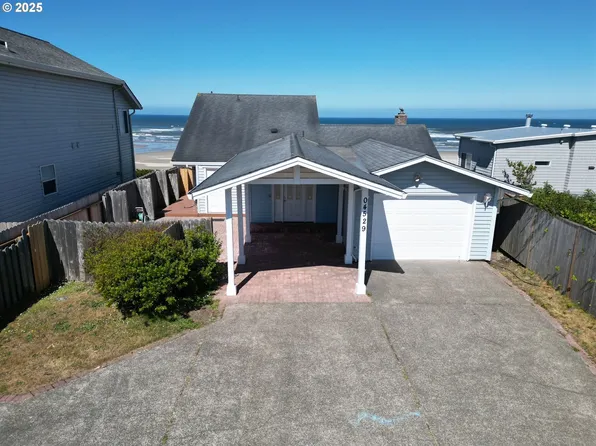 4529 Lookout St, Florence, OR 97439