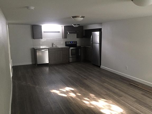 Great Room to Kitchen