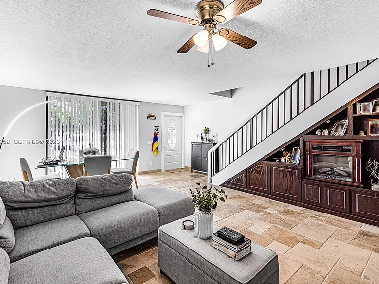 1424 NW 113th Way — Photo 7