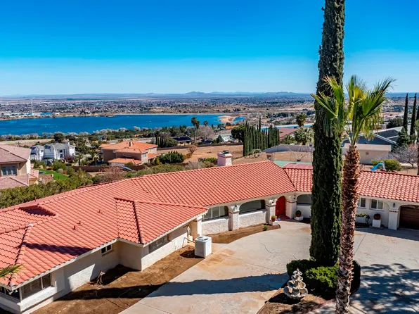 36422 El Camino Dr, Palmdale, CA 93551