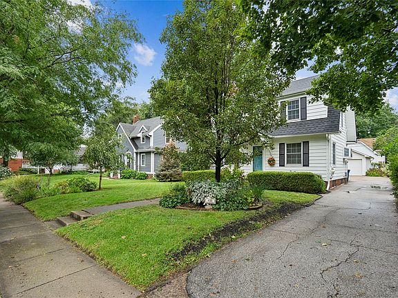 2nd image of 930 37th St