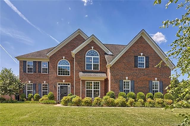 1st image of 163 Winter Flake Dr