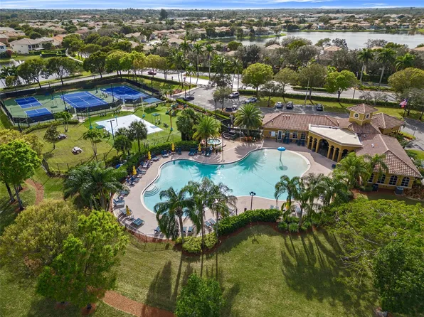 3318 Blue Fin Drive, West Palm Beach, FL 33411