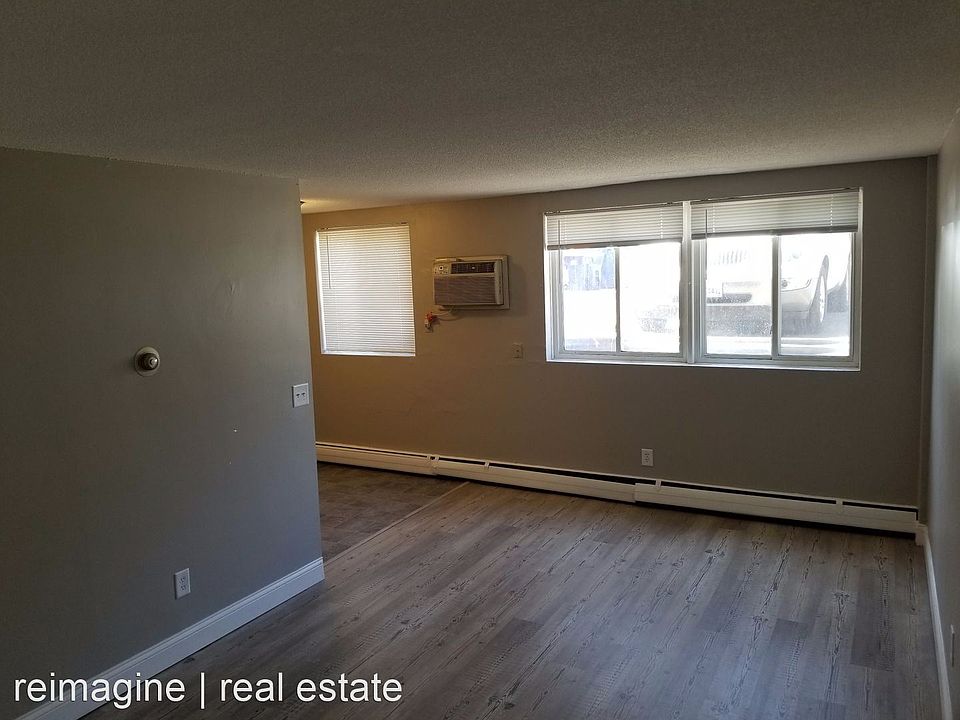 1st image of 3636 Minnehaha Ave #2