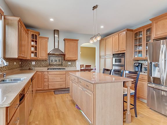 4th image of 408 Birmingham Ln