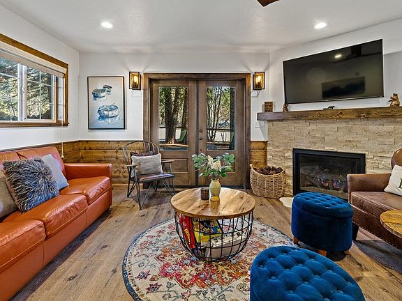 3rd image of 608 Midiron Ave