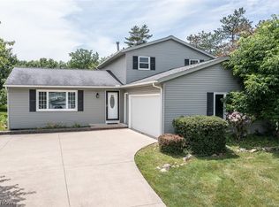 92 Westchester Dr, Brunswick, OH 44212