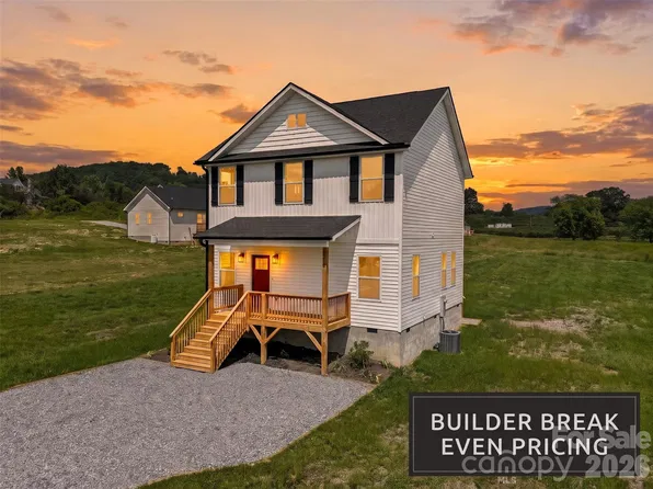 696 Beehive Rd, Hendersonville, NC 28792
