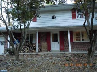 1863 Black River Rd, Bethlehem, PA 18015