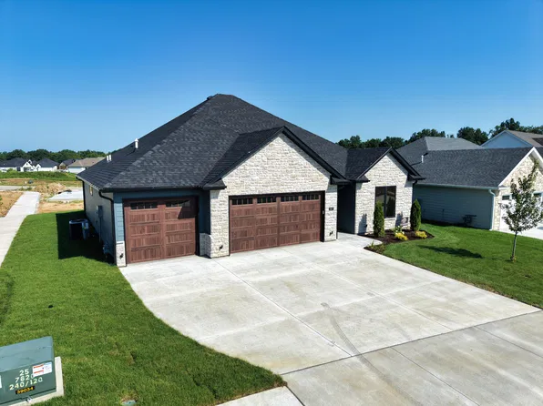 5217 Stormy Dr, Columbia, MO 65203