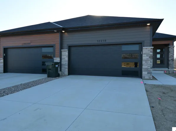 2562 Tupelo Ln, Lincoln, NE 68520