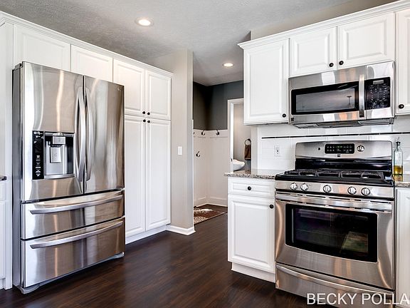 4th image of 6174 Heath Cross Dr