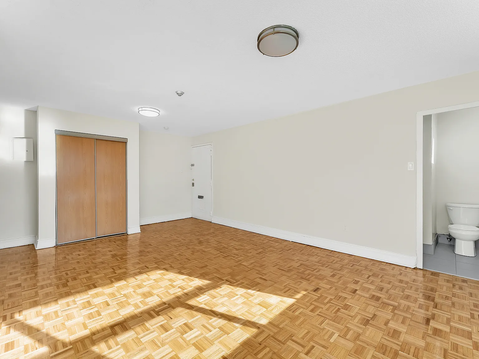 3355 Ponytrail Drive Mississauga — Photo 4
