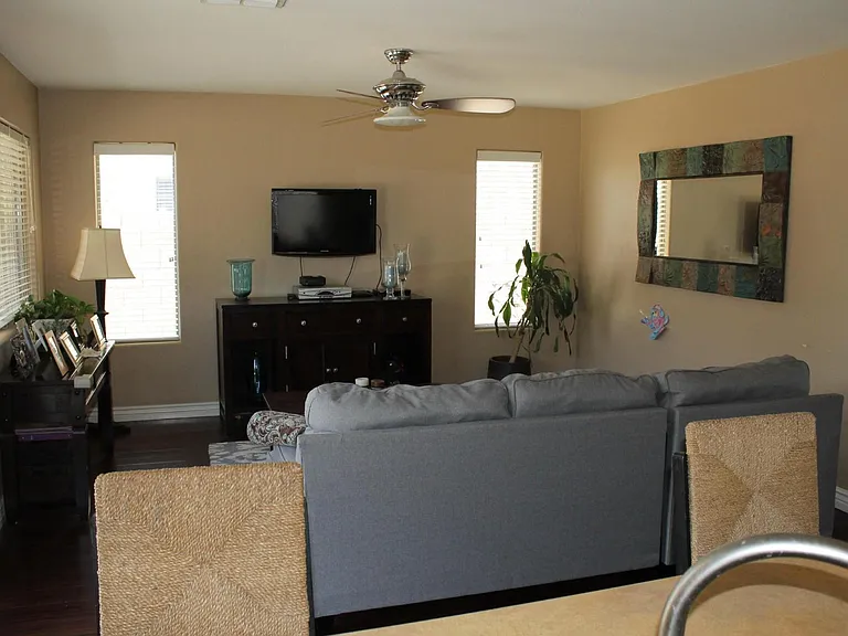 2421 W Silver Sage Ln — Photo 10