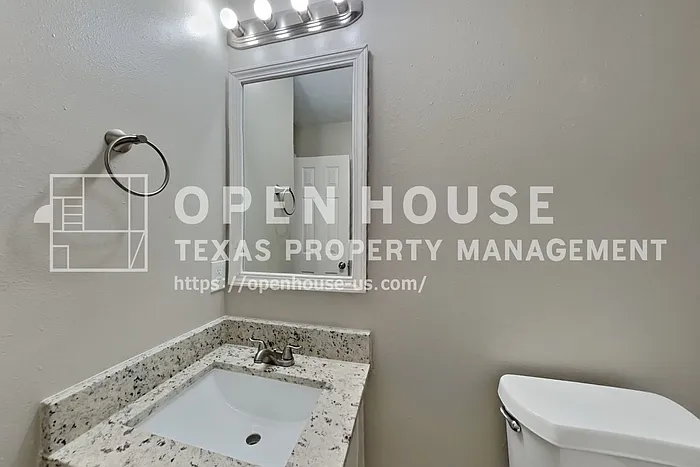 21884 Whispering Forest Dr — Photo 15