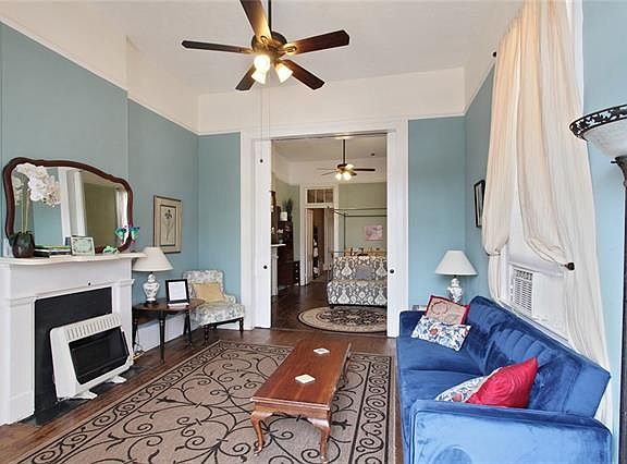 3rd image of 2828 Baronne St