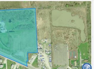 7689 Palms Rd, Fair Haven, MI 48023