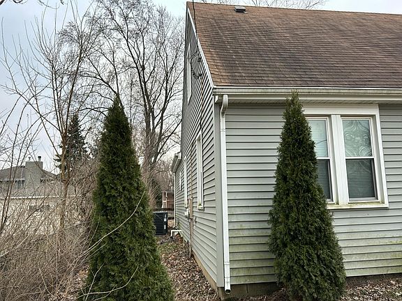 3rd image of 11423 193rd St