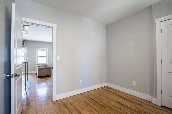 Rented by Nooklyn NYC LLC | media 36