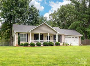 329 Ewbank Rd, Etowah, NC 28729