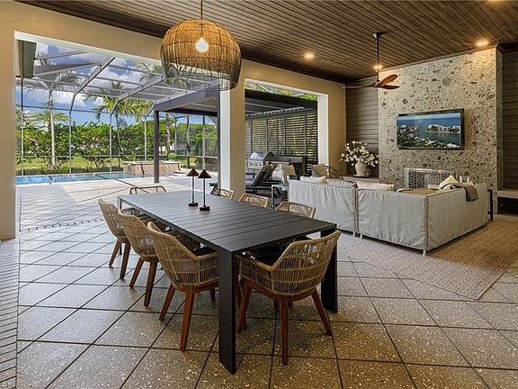 5th image of 16759 Cabreo DR