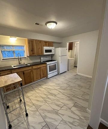 4th image of 518 E Shevlin Ave
