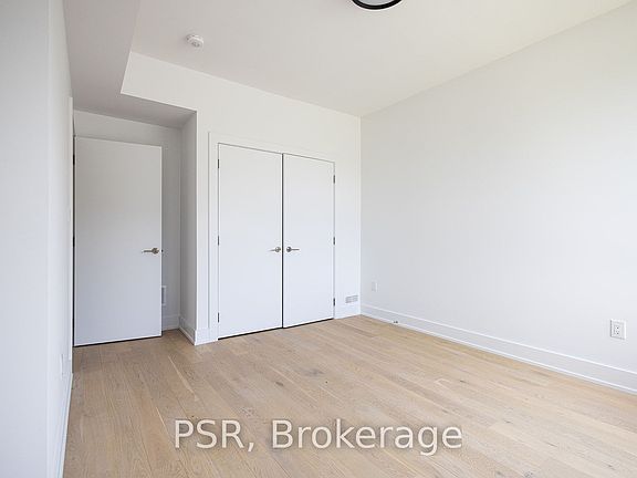 5th image of 43 Muskoka Bay Blvd