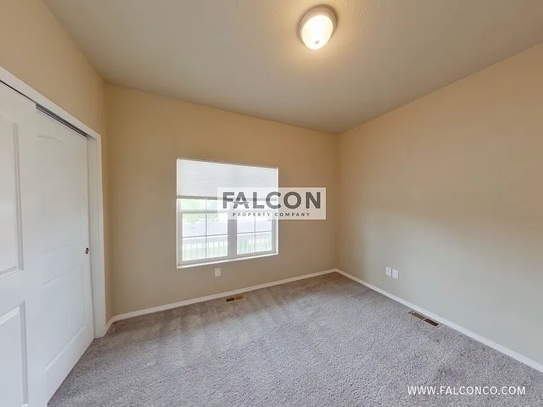 9958 Golf Crest Dr — Photo 2