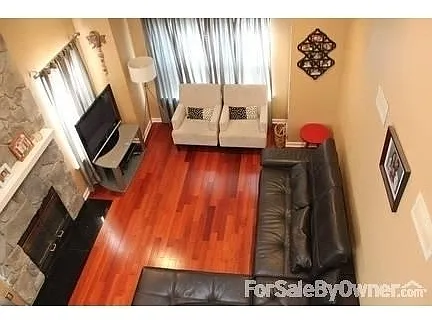 40 Heather Ct photo 1