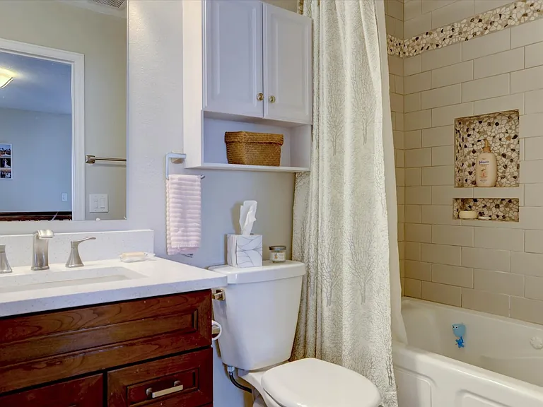 secondary bathroom