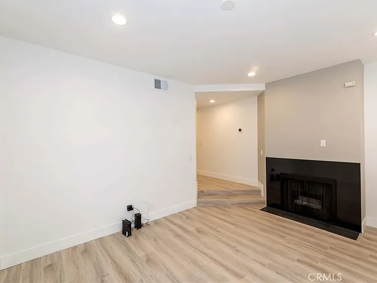 941 W Carson St #226 — Photo 5