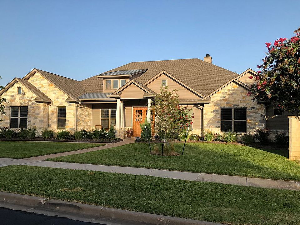 1st image of 1001 Castle Bluff Cir
