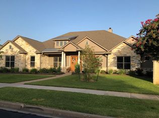1001 Castle Bluff Cir, Woodway, TX 76712