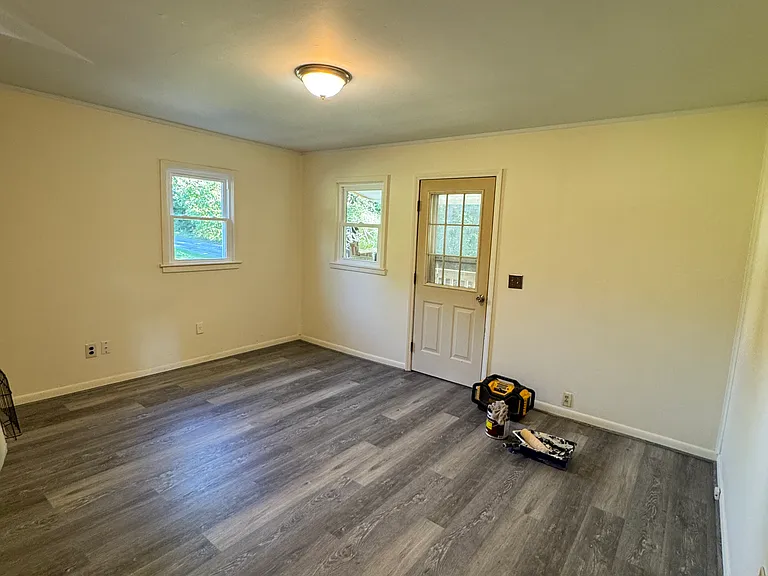 4652 Bains Chapel Rd — Photo 8