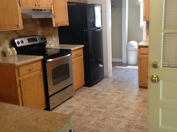 4th image of 2476 Kendlewood Dr