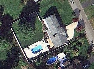 1500 Canterbury Ln, Fairview, PA 16415