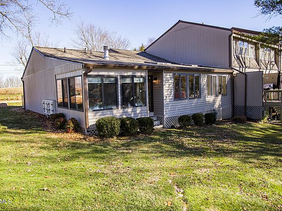 4th image of 0 Lakeshore Ct #6-106