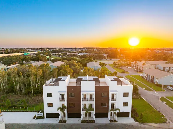 10330 2nd Way N, Saint Petersburg, FL 33716