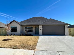 930 Fair Oaks St, Springdale, AR 72762