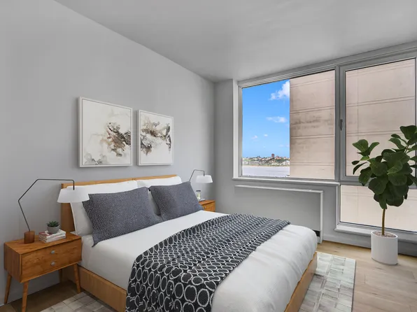 635 West 42nd Street image 23 of 28