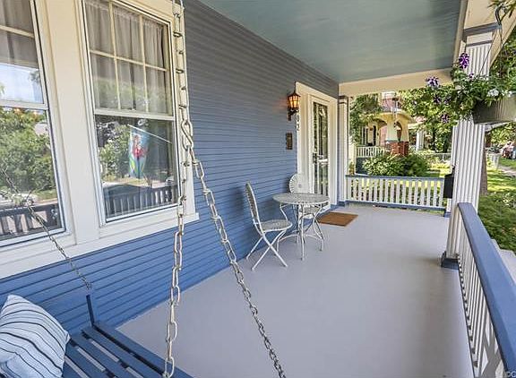 5th image of 302 W 28th St