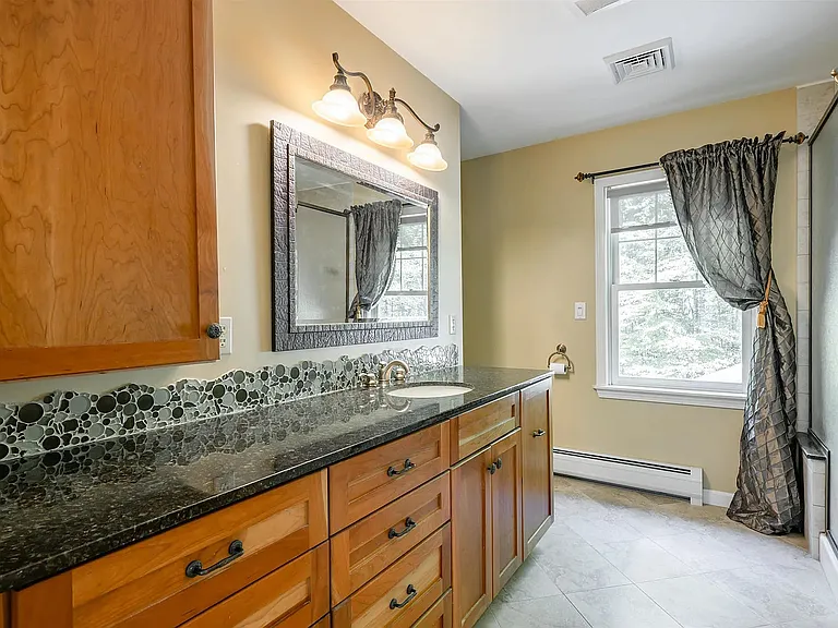 67 Sargent Rd — Photo 51