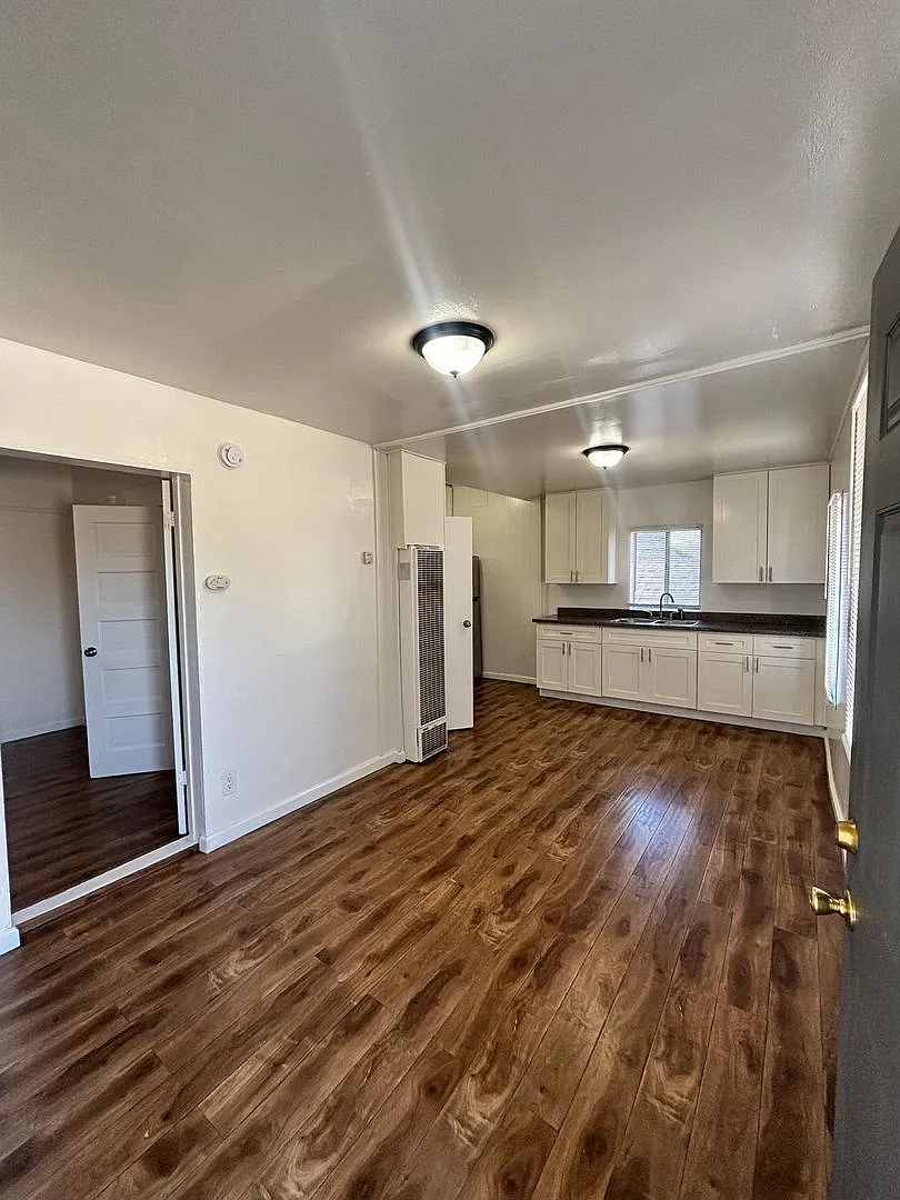 1 bed, 1.0 bath, $2,289 — Photo 1