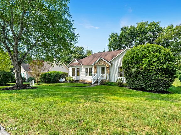5th image of 8249 Elm Hill Cir