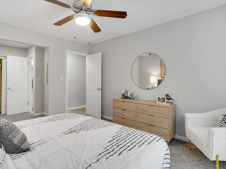 The Bailey Apartments — Photo 9
