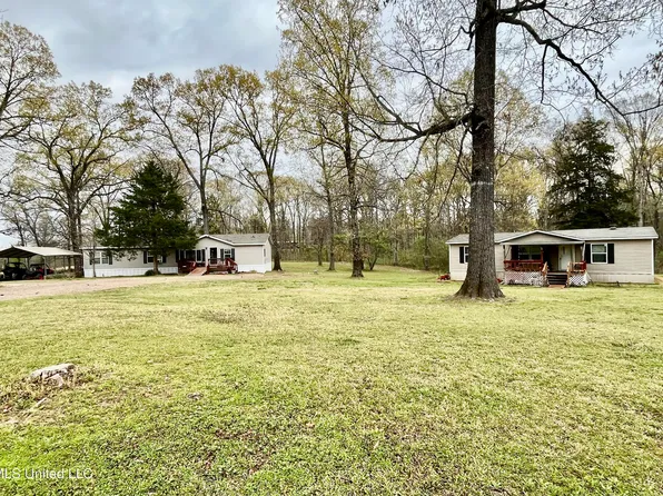 276 Hill View Cir, Byhalia, MS 38611
