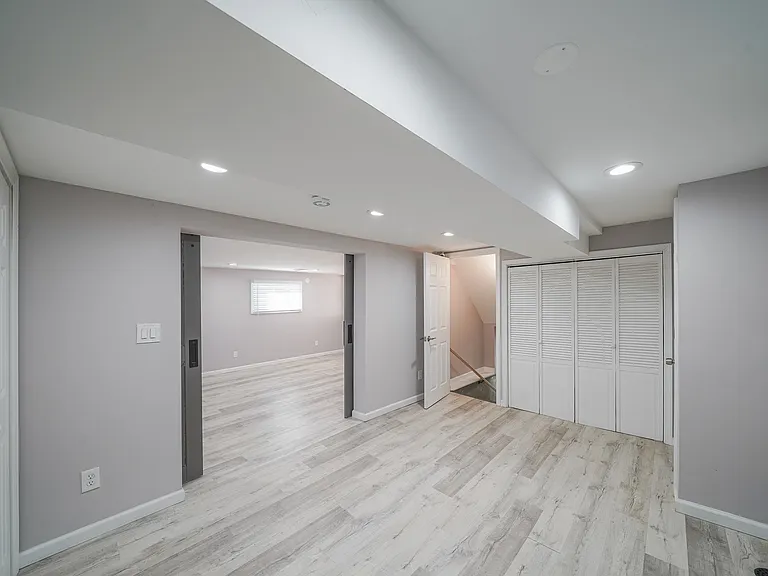 2303 Pinneberg Ave — Photo 36