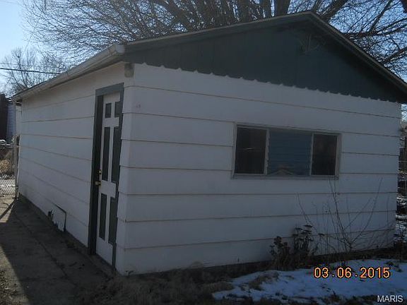 3rd image of 4260 Margaretta Ave